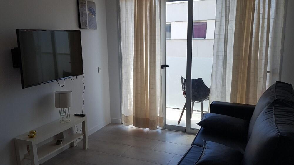 Cozy & Confortable Junior Suite By Bristo Sunset # Good Wifi, Terrace And Pool كوراليهو المظهر الخارجي الصورة